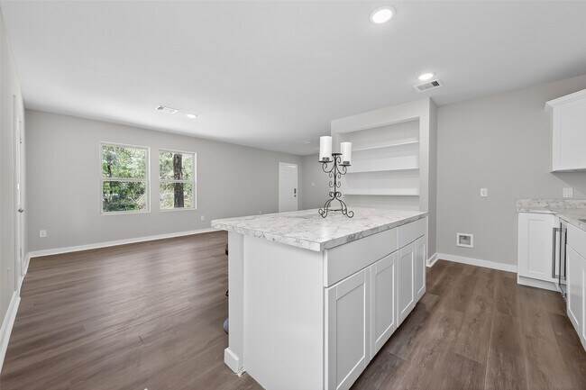 Foto del edificio - 154 Lakeview Dr