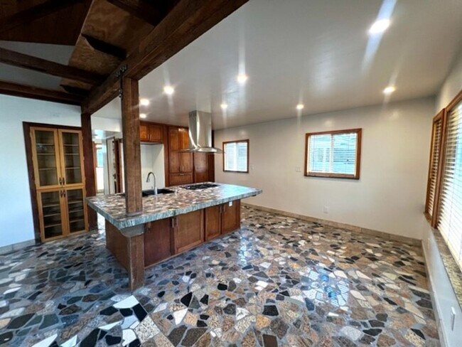 Foto del edificio - 4413-4415 Van Horne Ave
