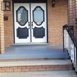 Building Photo - 84 Montmorency Dr