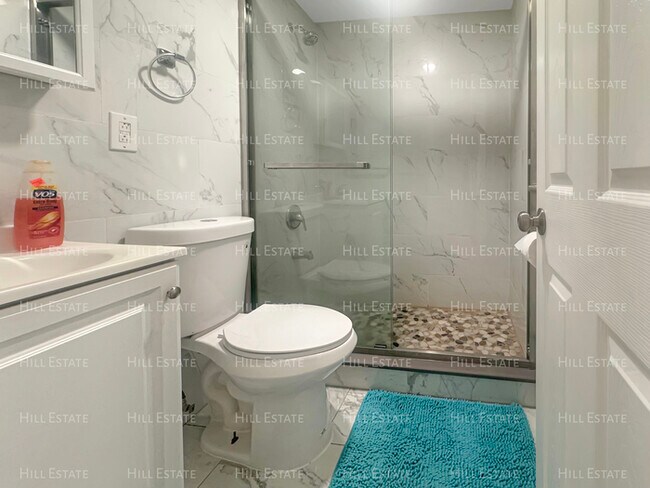 Foto del edificio - 921A E 84th St
