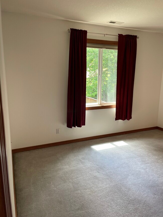 Building Photo - 13156 SW Woodshire Ln