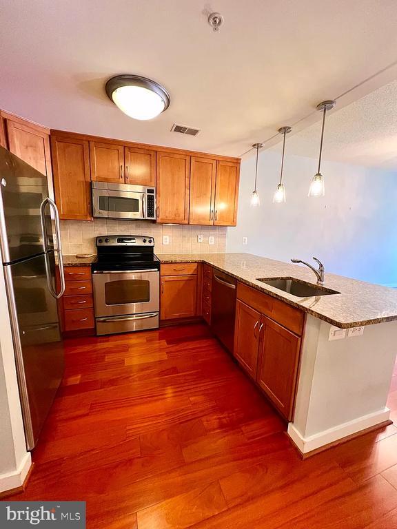 Foto principal - 888 N Quincy St