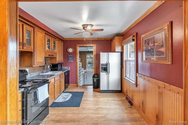Foto del edificio - 21371 Hillcrest St