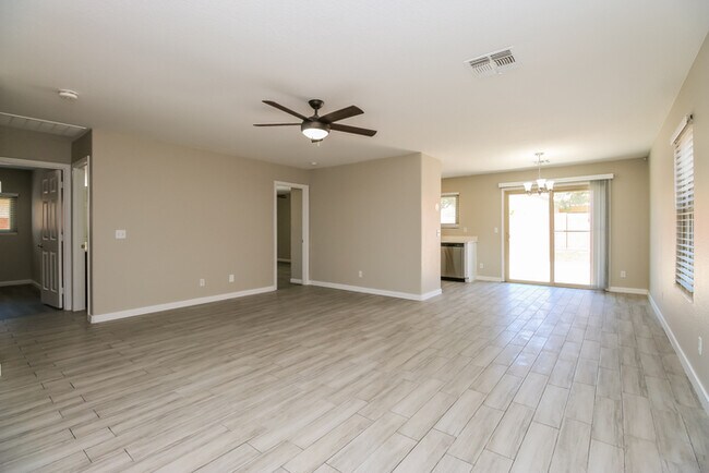 Building Photo - 11234 E Sunland Ave