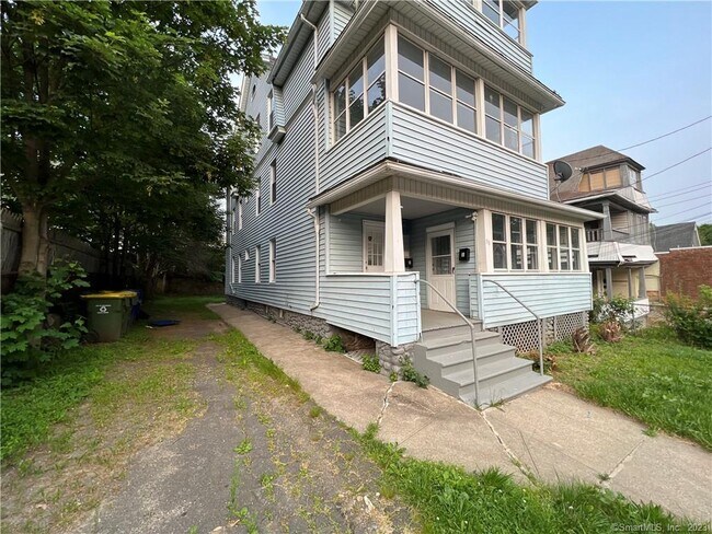 Building Photo - 38 Beacon St