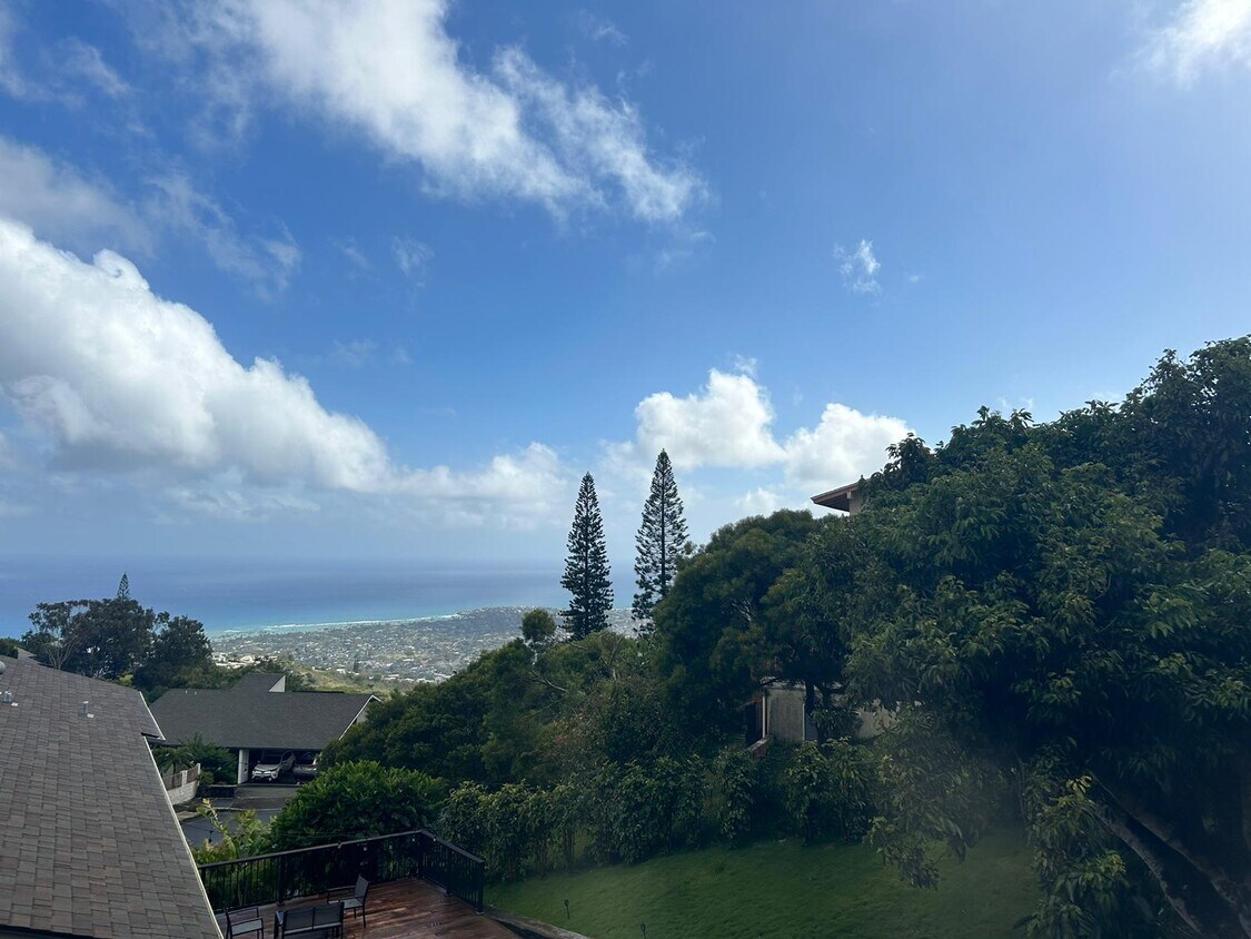 Primary Photo - 2469 Halekoa Dr