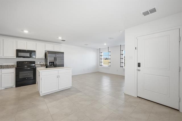 Foto del edificio - 6739 Coulter Dr