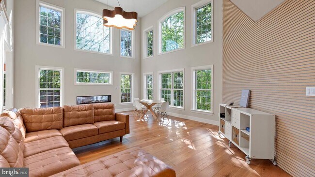 Foto del edificio - 13397 Potomac Path Dr