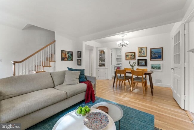 Foto del edificio - 5302 Baltimore Ave