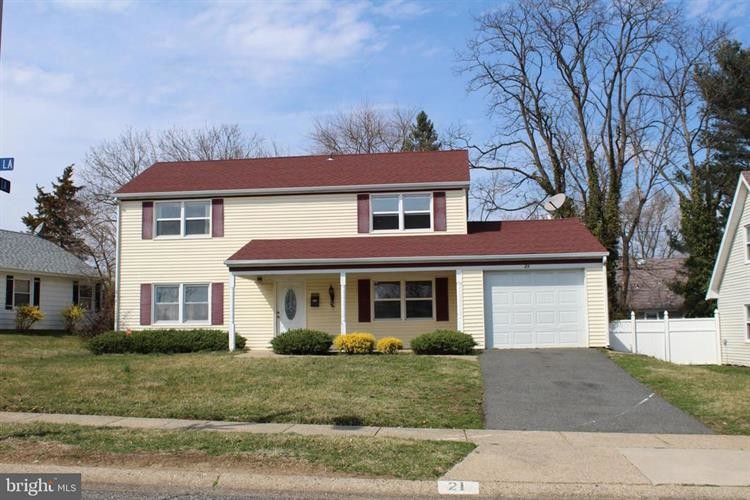 Foto principal - 21 Hopewell Ln
