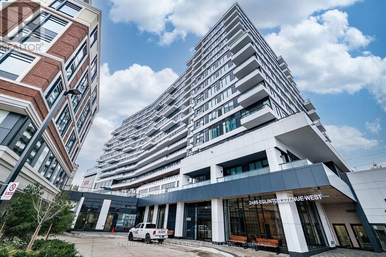 Primary Photo - 2485 Eglinton Ave W