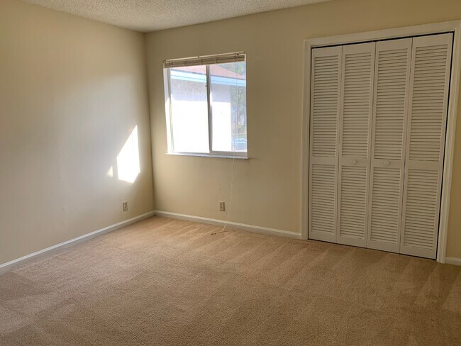 Foto del edificio - Condo for Rent
