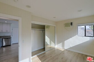 Building Photo - 1277 W 23rd St