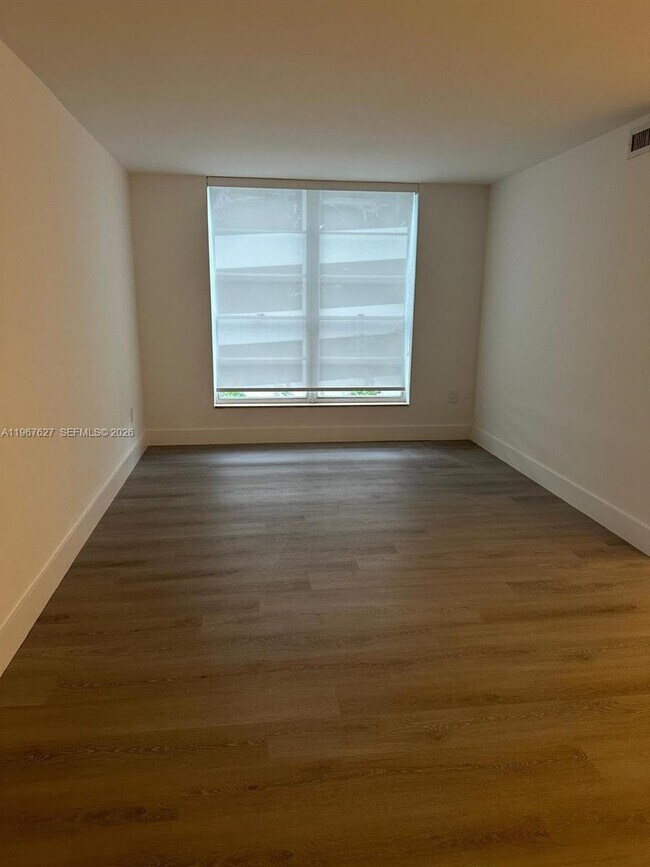 Foto del edificio - 210 SW 11th St