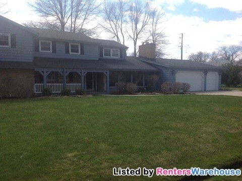 Building Photo - 7956 N Fairchild Rd