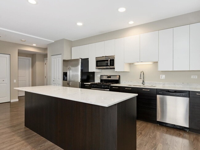 Foto del edificio - 3900 W Cortland St