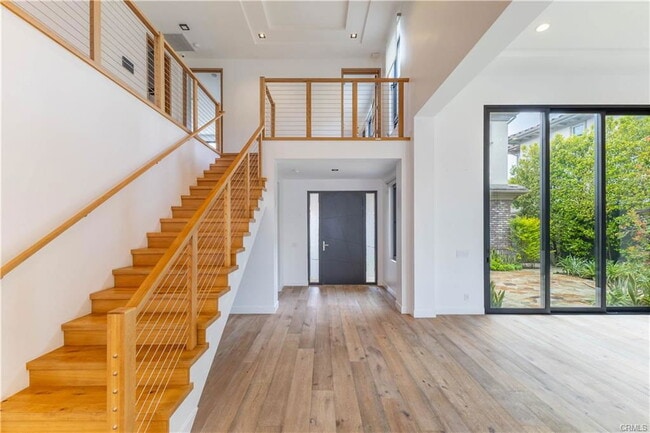 Building Photo - 6 Jupiter Hills Dr