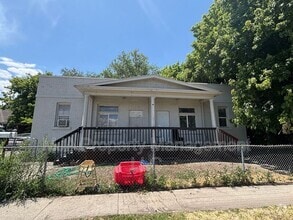 Building Photo - 266-268-268 S 900 W