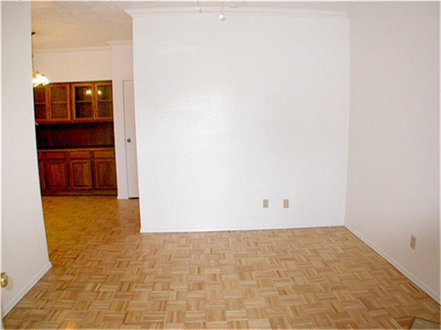 Building Photo - 921 Marine Dr