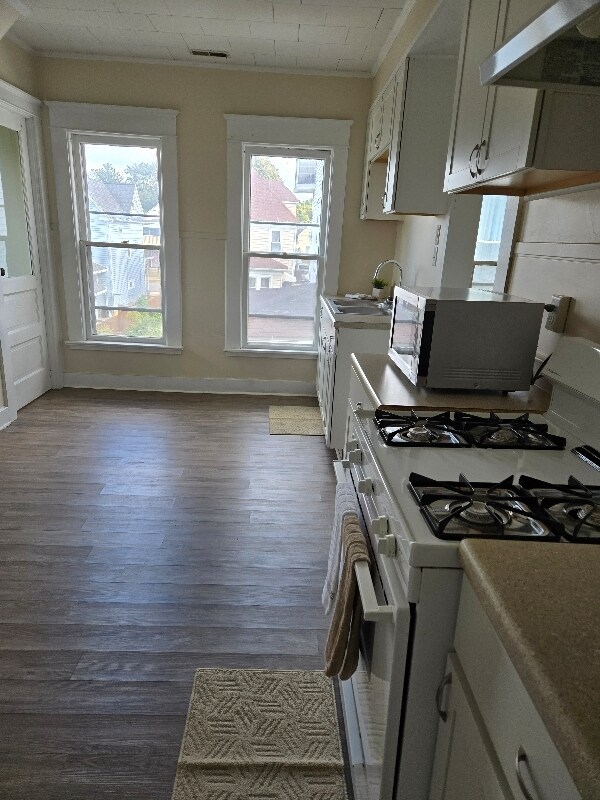 Foto del edificio - 718 W 23rd St