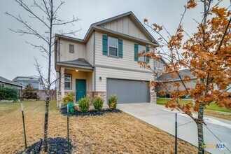 Building Photo - 2421 Ayers Dr
