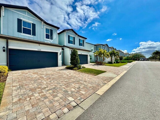 Foto del edificio - 11281 Beach Walk Wy NE