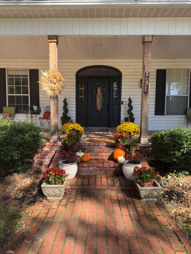 Foto del edificio - 401 Foxwood Dr