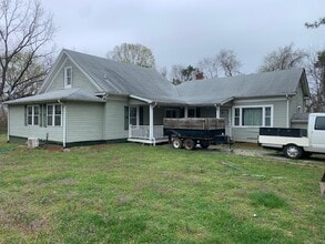 Building Photo - 297 Brookins Ln