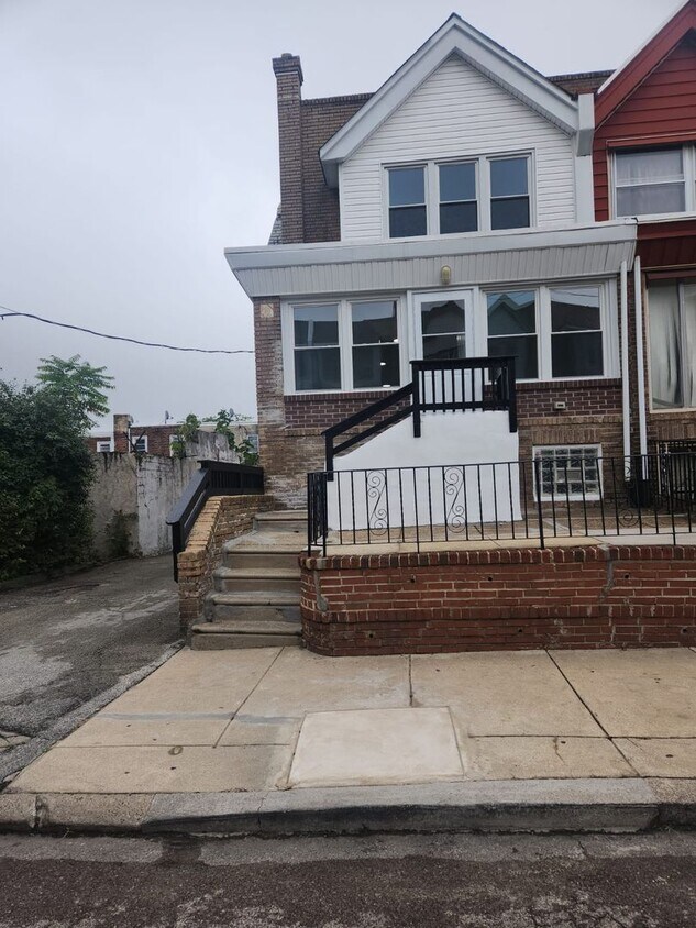 Gorgeous & BIG! Prime West Philadelphia - Gorgeous & BIG!  Prime West Philadelphia