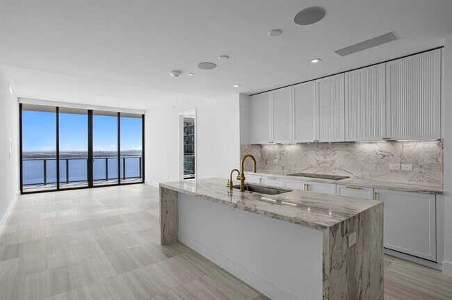 Foto del edificio - 3015 S Ysabella Ave