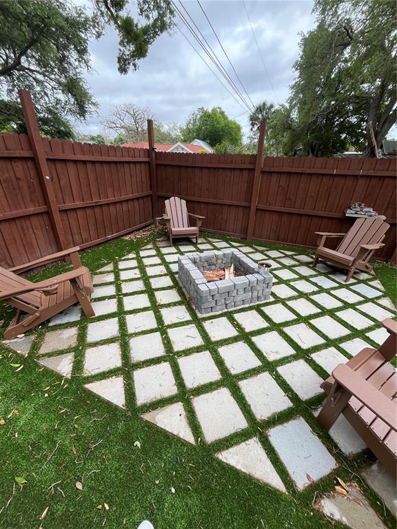 Foto del edificio - 4653 78th Ln N