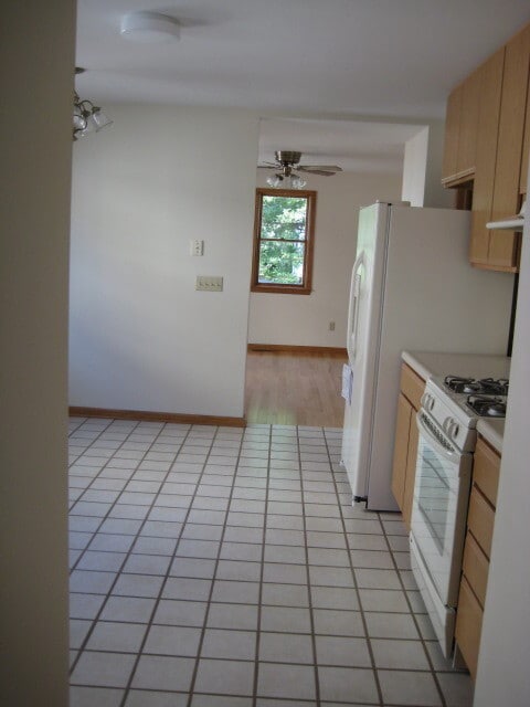 Building Photo - 259 S Goodman St