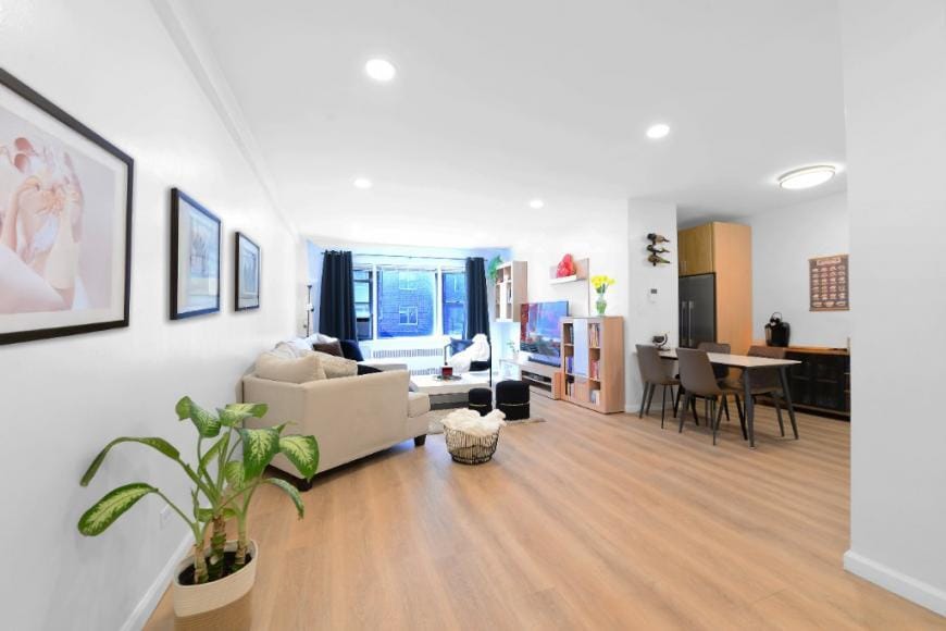 Primary Photo - 2 bedroom in BRONX NY 10463