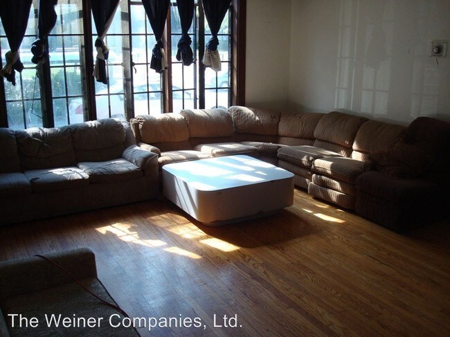 Foto del edificio - 9 br, 4 bath House - 1004 S. Lincoln