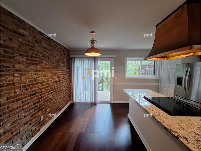 Foto del edificio - 3083 Colonial Way