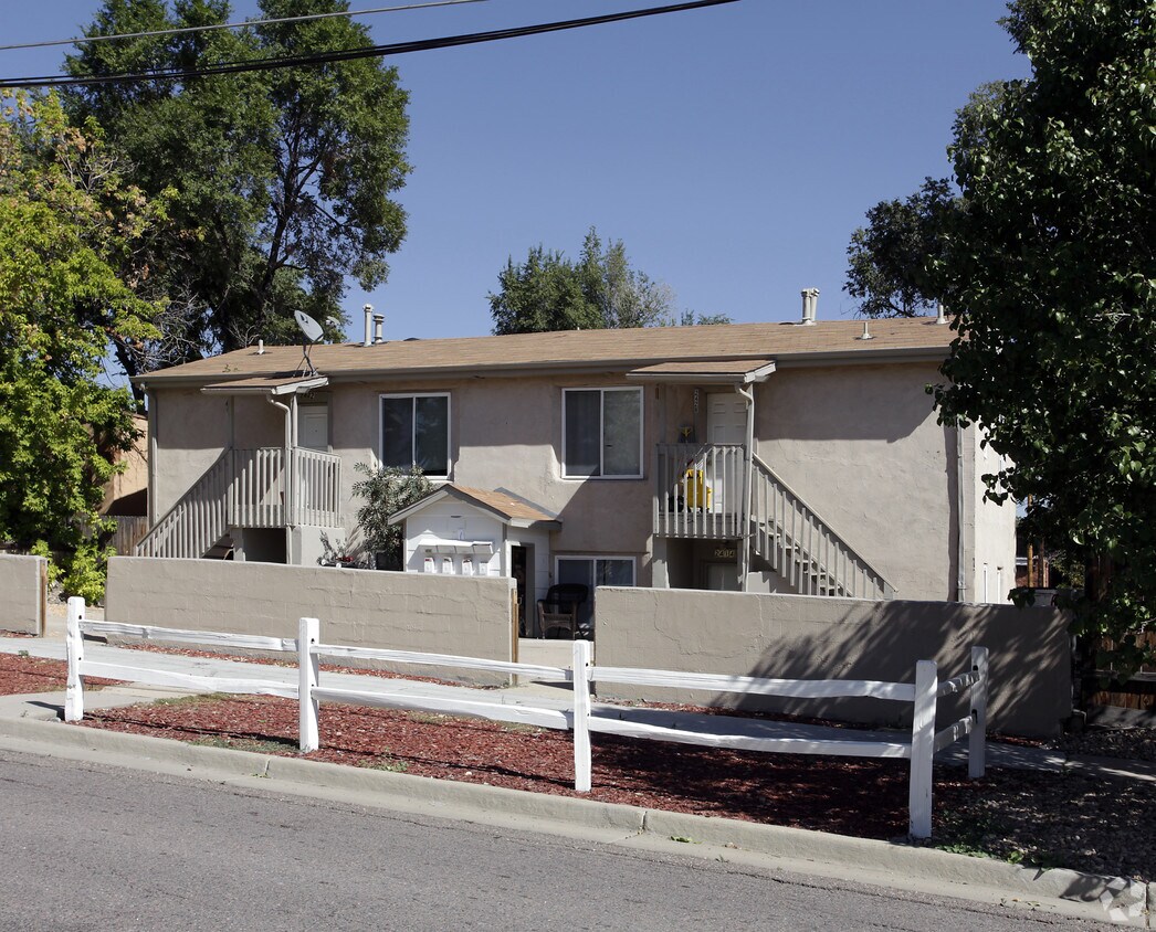 Primary Photo - 2406-2422 Clay St