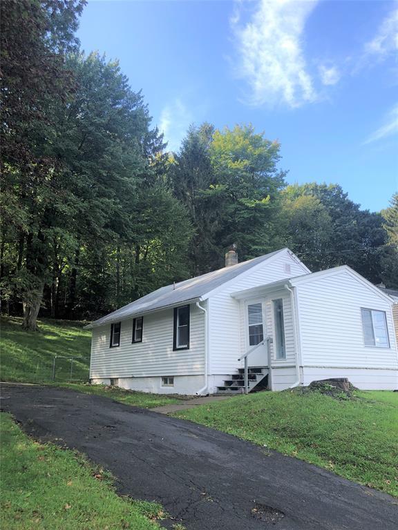 Building Photo - 10 Dewey Ave