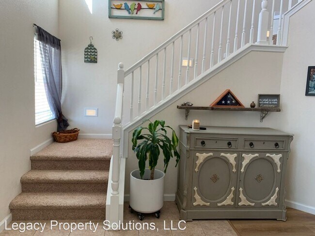 Building Photo - 3 br, 2.5 bath House - 5012 Sunny Ridge Lane