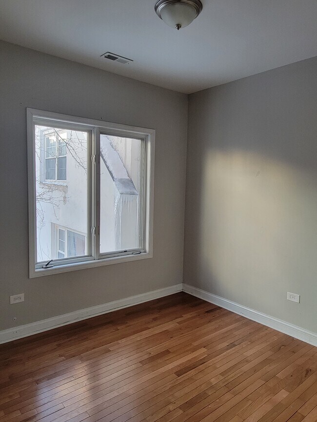 2nd Bedroom - 1724 W Edmaire St