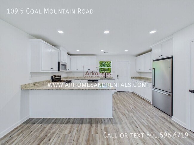 Foto del edificio - 109.5 Coal Mountain Rd