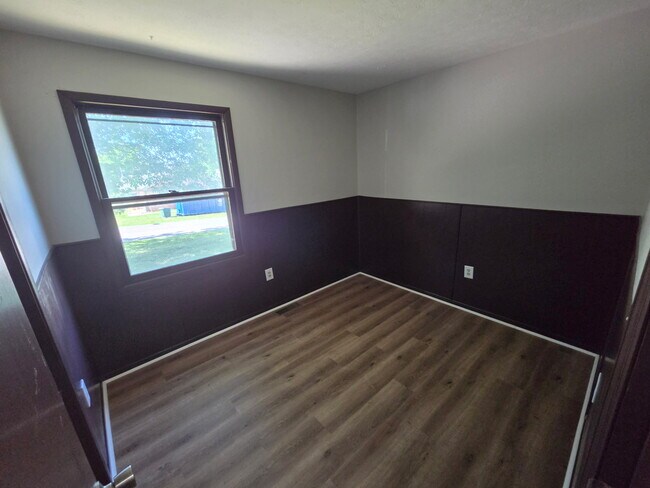 Foto del edificio - 1021 Ridgeway Dr