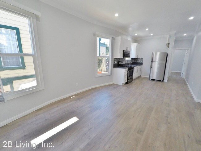 Building Photo - 1 br, 1 bath Apartment - 600 22nd Street