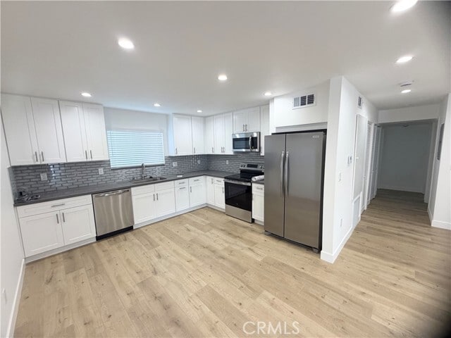 Foto del edificio - 6709 Denny Ave