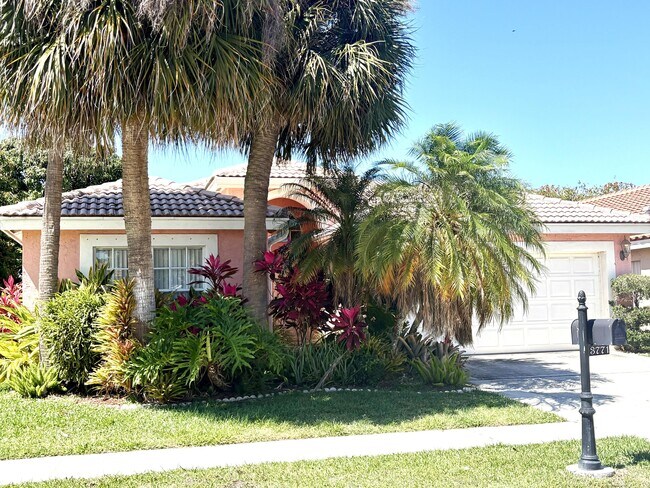 Building Photo - 3771 Newport Ave