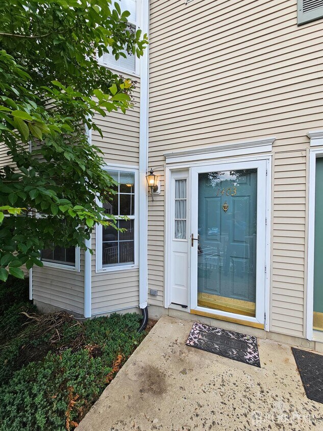 Primary Photo - 1403 Cypress Ln