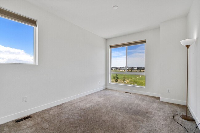 Foto del edificio - Beautiful 3 Bedroom 2 1/2 Bath Single Family Home
