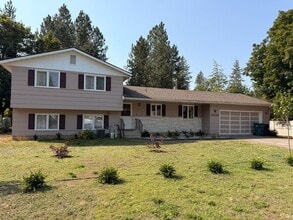 Building Photo - 1070 E Margaret Ave