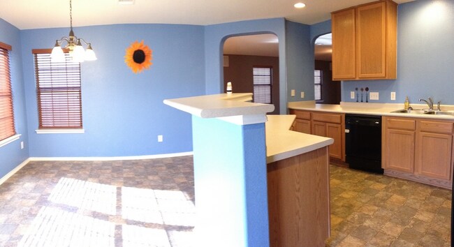 Building Photo - 8709 Sage Meadow Dr