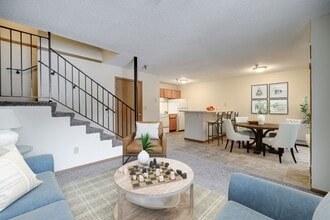 Building Photo - 434 1st Ave NE