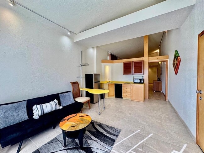 Foto del edificio - 101 Palm Harbor Pkwy